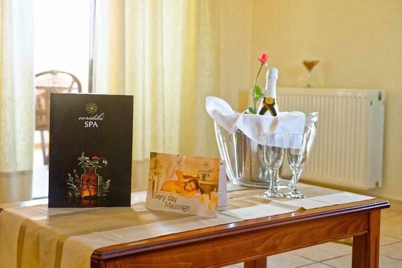 Villa Gereoudis Seaview Apartments-Pool & Bar Kolimvari Zewnętrze zdjęcie